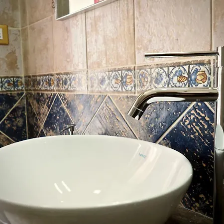 Romantic Con Vista San Donato Apartmán